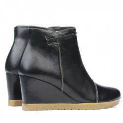 Damenstiefel 1143 schwarz