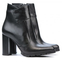 Damenstiefel 1168 schwarz