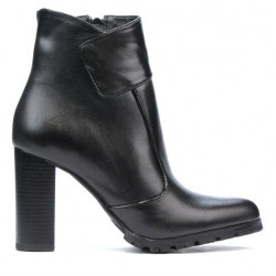 Damenstiefel 1168 schwarz