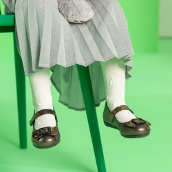 Kleinkinder Schuhe 67c perlmutt kombiniert hellbraun lifestyle