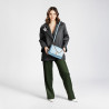 Damentasche Schultertasche 005g hellblau lifestyle