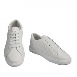 Sportliche Schuhe 951 weiß