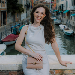 Damentasche Schultertasche 013g Lack Nude lifestyle