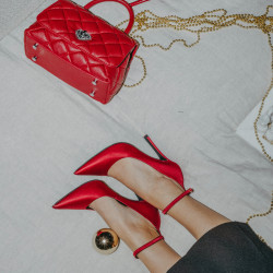 Elegante Damenschuhe 1311 roter Satin lifestyle